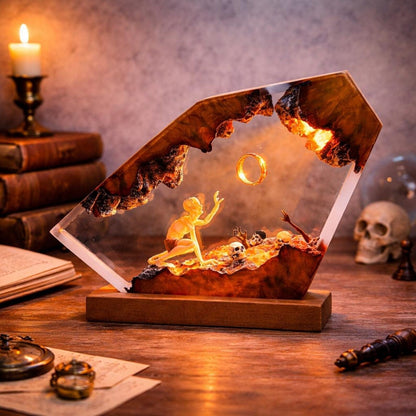 Precious Grasp Lamp